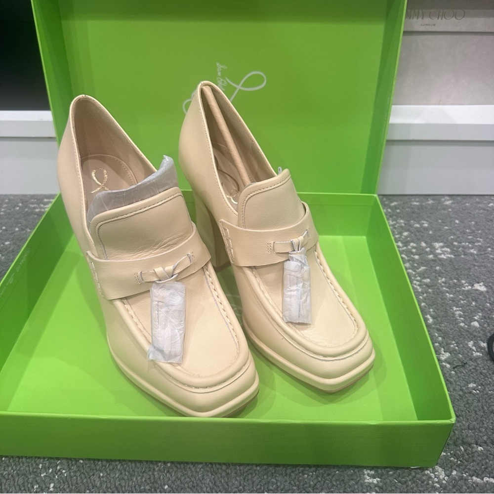 Sam Edelman Eggshell Leather size 7